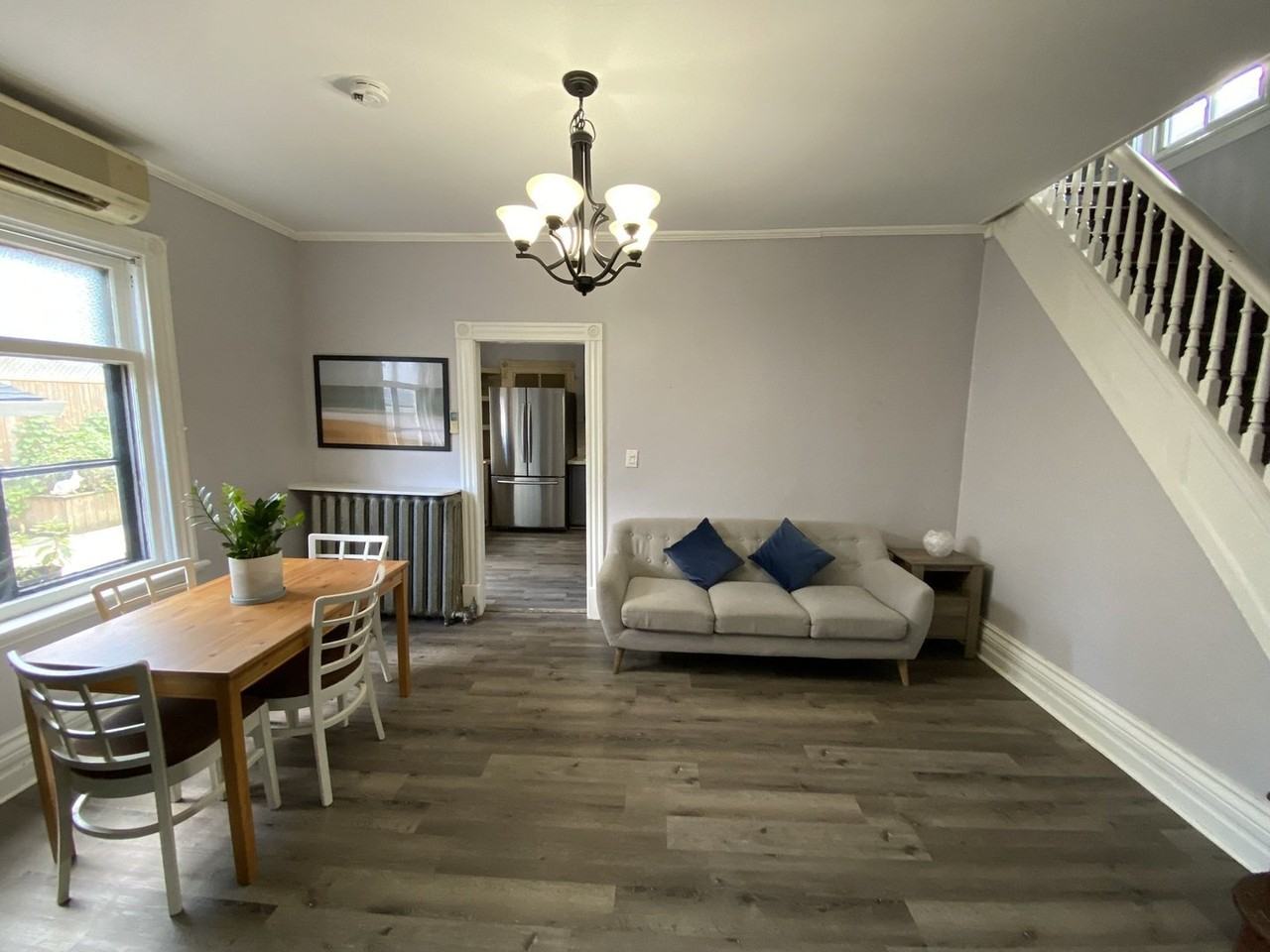 1029 York St - Photo 5 of 9