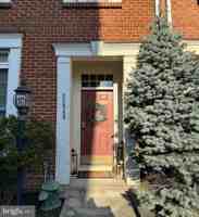 featured image of 22949 Fanshaw Sq