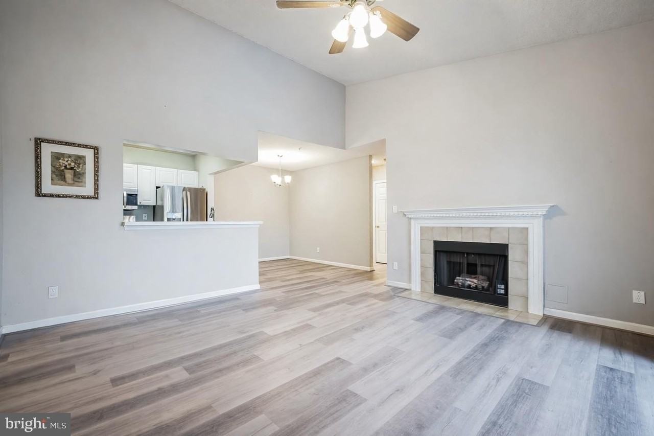 20281 Beechwood Ter - Photo 4 of 14