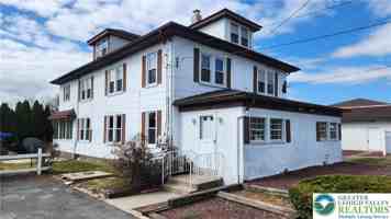 featured image of 4631 Lehigh Dr