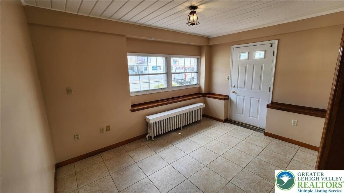 4631 Lehigh Dr - Photo 2 of 18