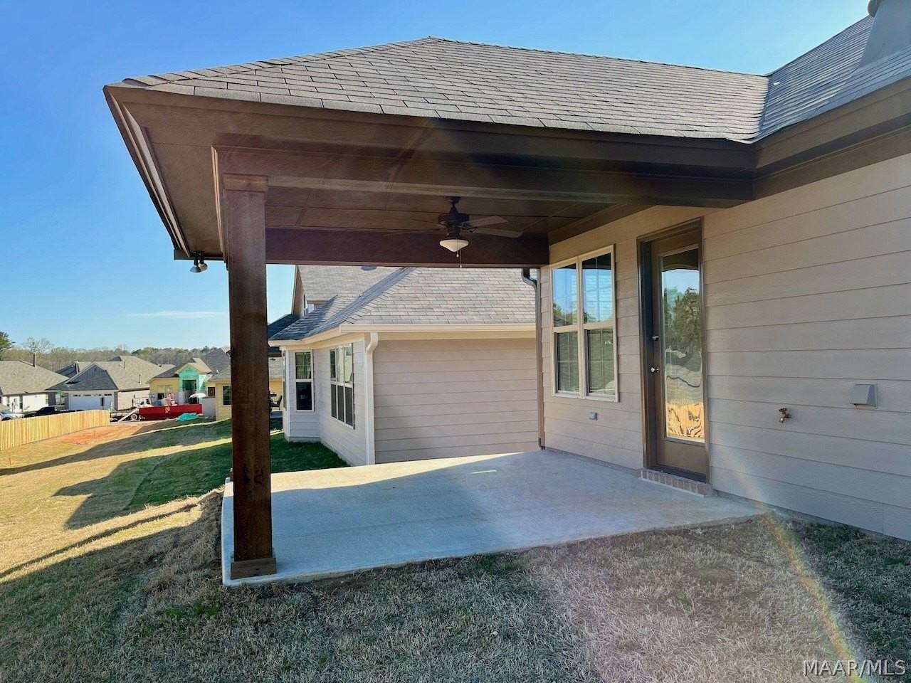 9919 Bluestone Cir - Photo 4 of 50