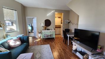 featured image of 1025 Carberry Gdns