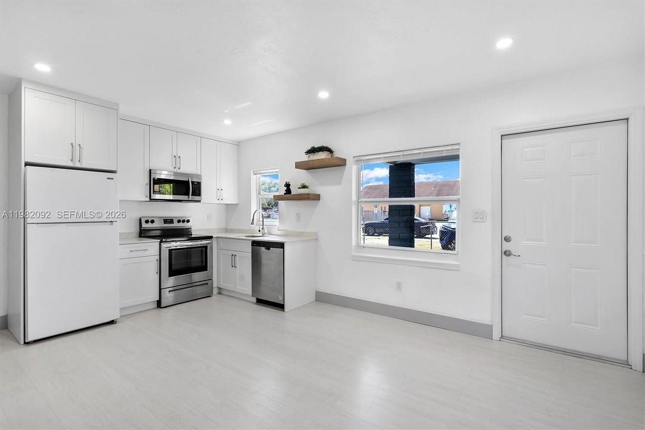 779 Nw 96th St #A - Photo 3 of 11