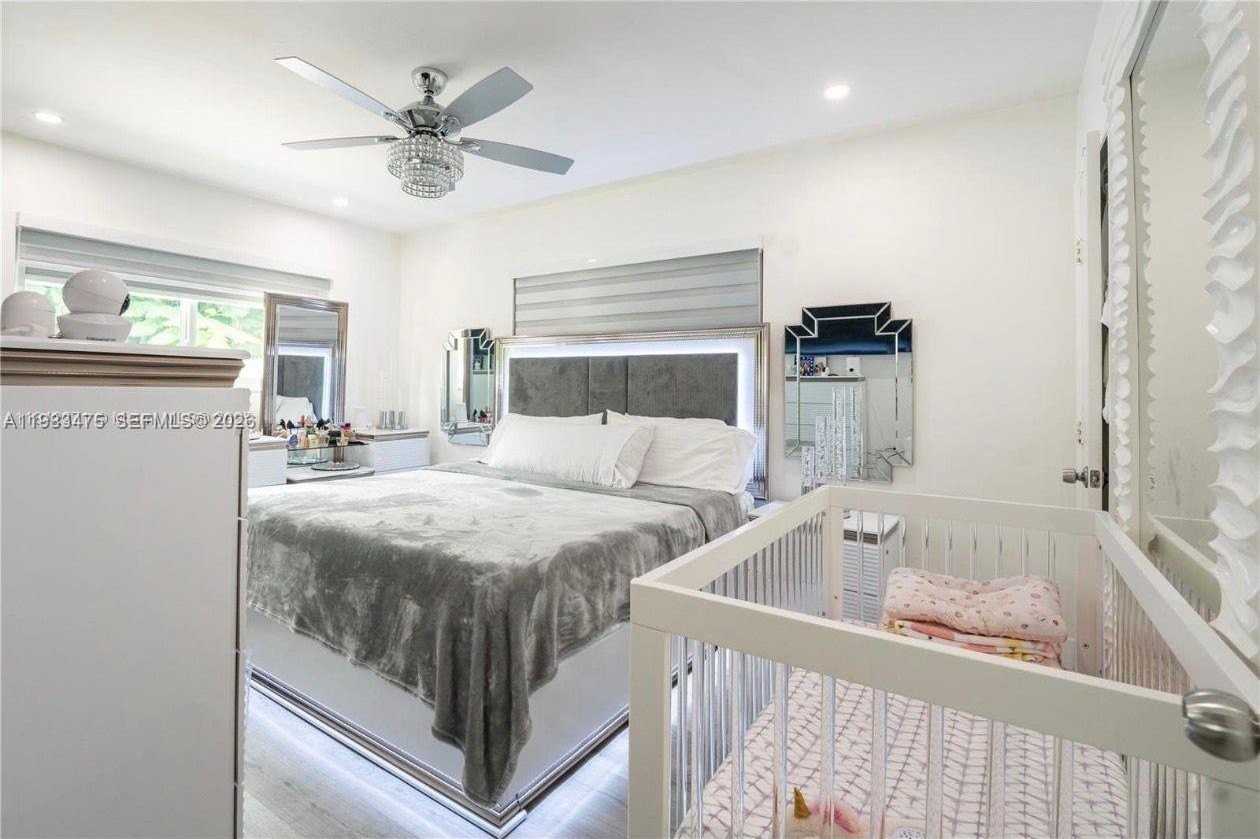 9441 Caribbean Blvd - Photo 4 of 18