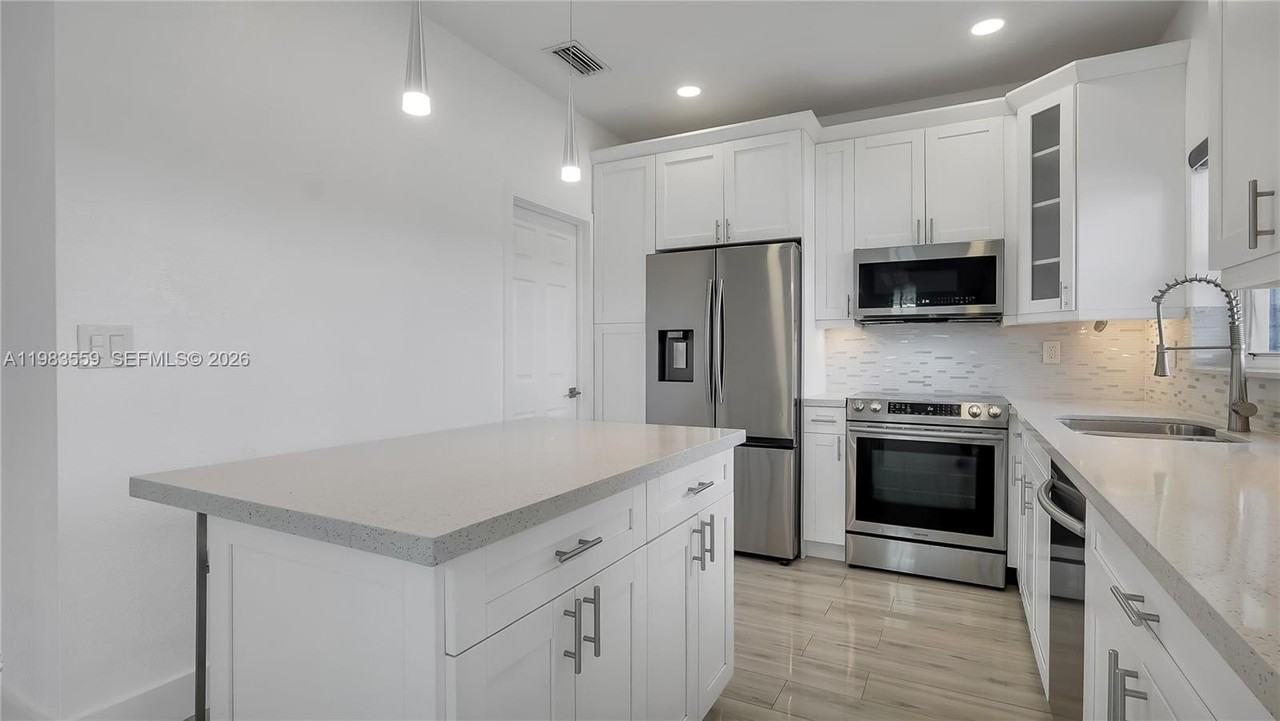 4991 Sw 135th Ave #4991 - Photo 7 of 40