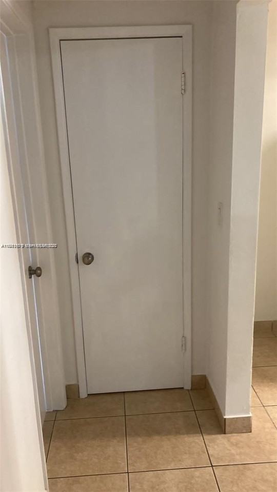 200 Ne 45th St #202 - Photo 5 of 6