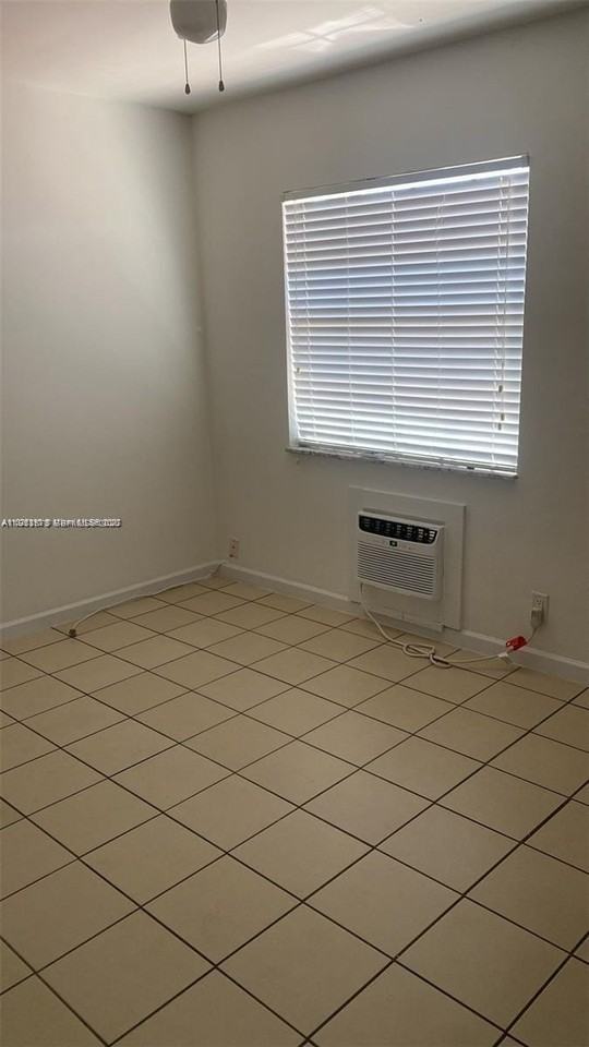 200 Ne 45th St #202 - Photo 6 of 6