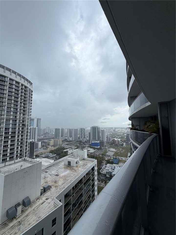 488 Ne 18th St #4110 - Photo 3 of 15