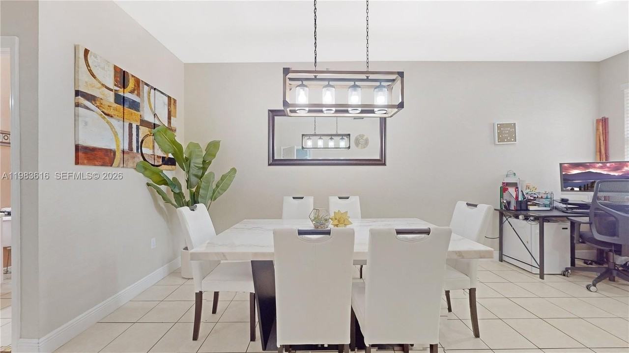 12808 Sw 132nd Ter - Photo 3 of 42