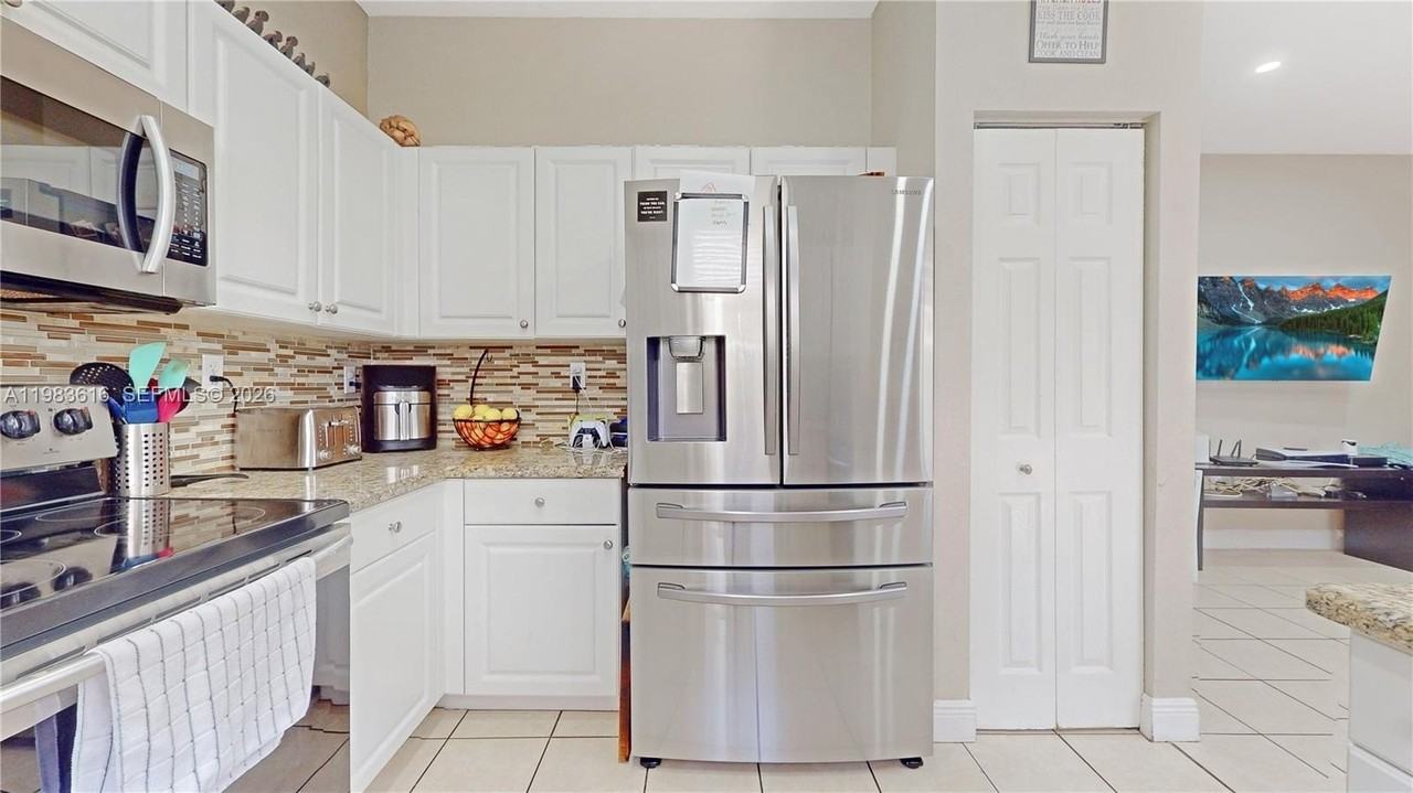 12808 Sw 132nd Ter - Photo 7 of 42