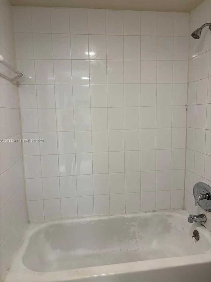 5100 Sw 41st St #224 - Photo 2 of 7