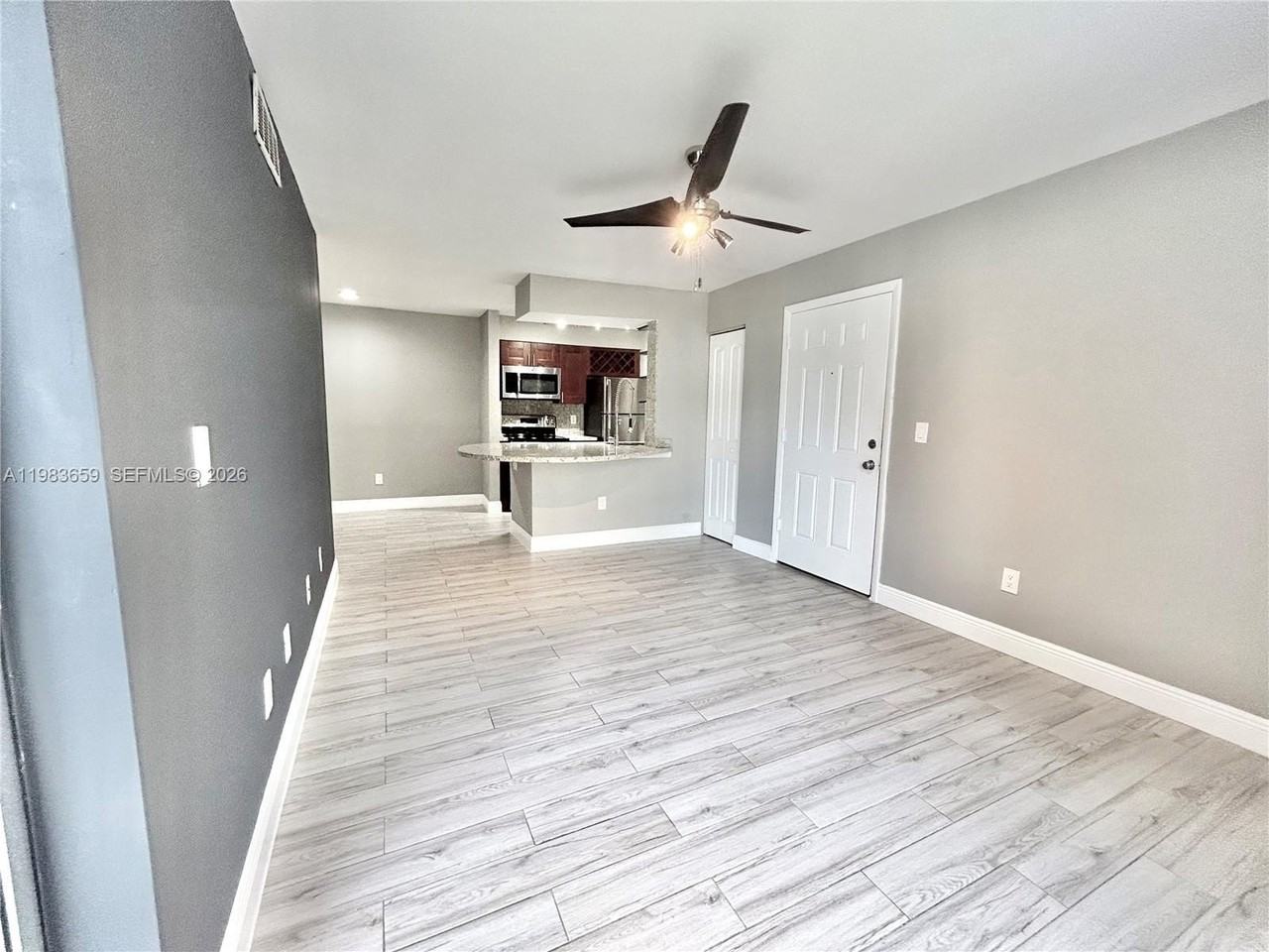 1263 Sw 46th Ave #2109 - Photo 2 of 17