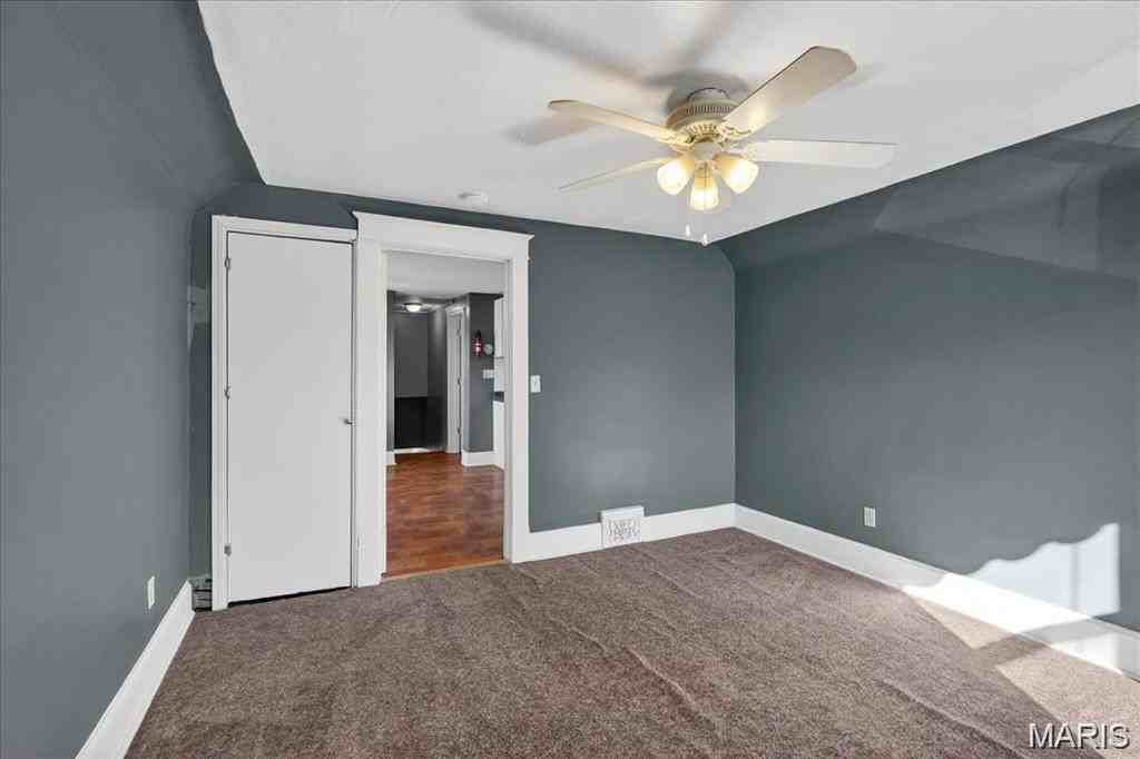 221 Lebanon Ave #A - Photo 5 of 24