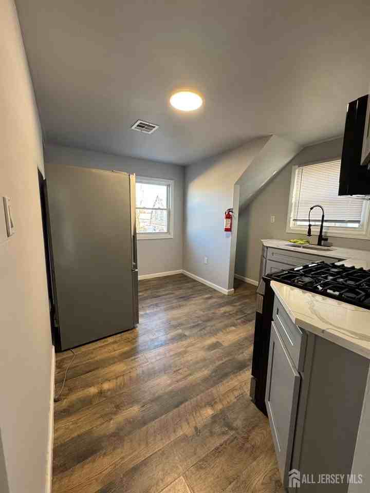 150 Fabyan Pl #152 - Photo 4 of 18