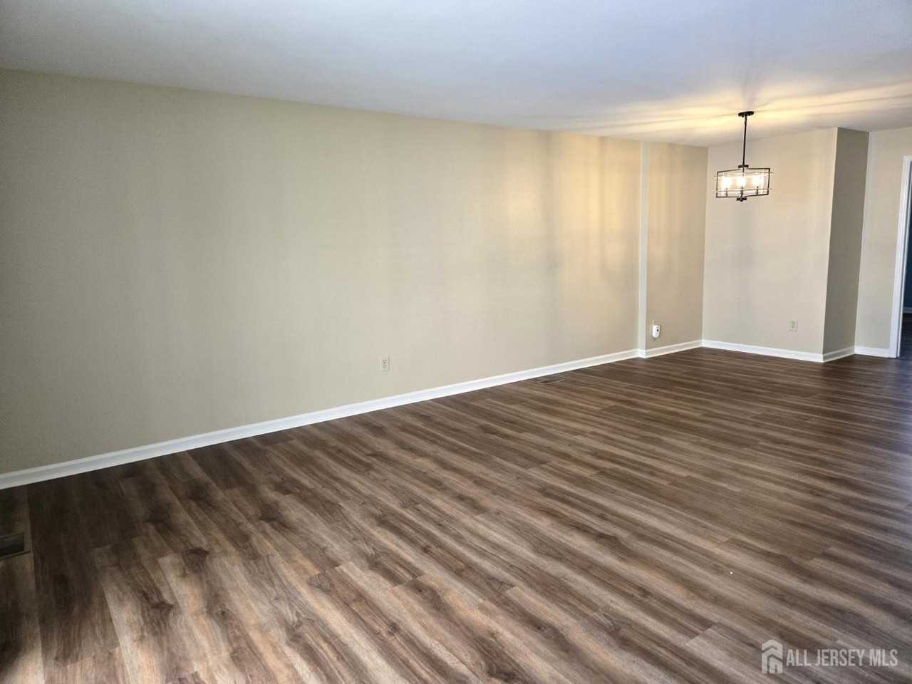 49 Alexandria Way - Photo 3 of 11