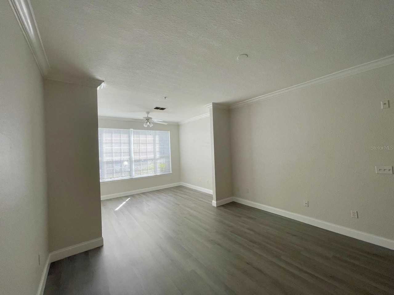 3349 S Kirkman Rd #1511 - Photo 4 of 36