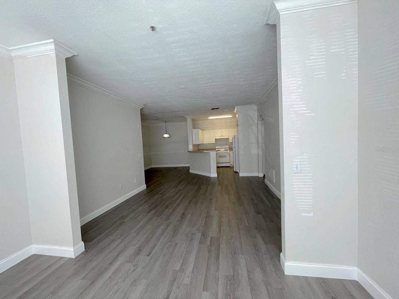 3349 S Kirkman Rd #1511 - Photo 6 of 36