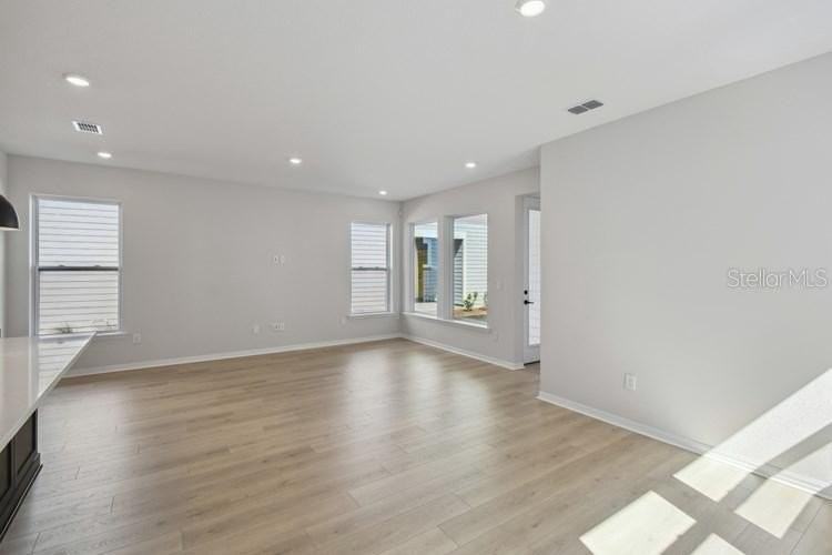 3077 Voyager Ave - Photo 7 of 16