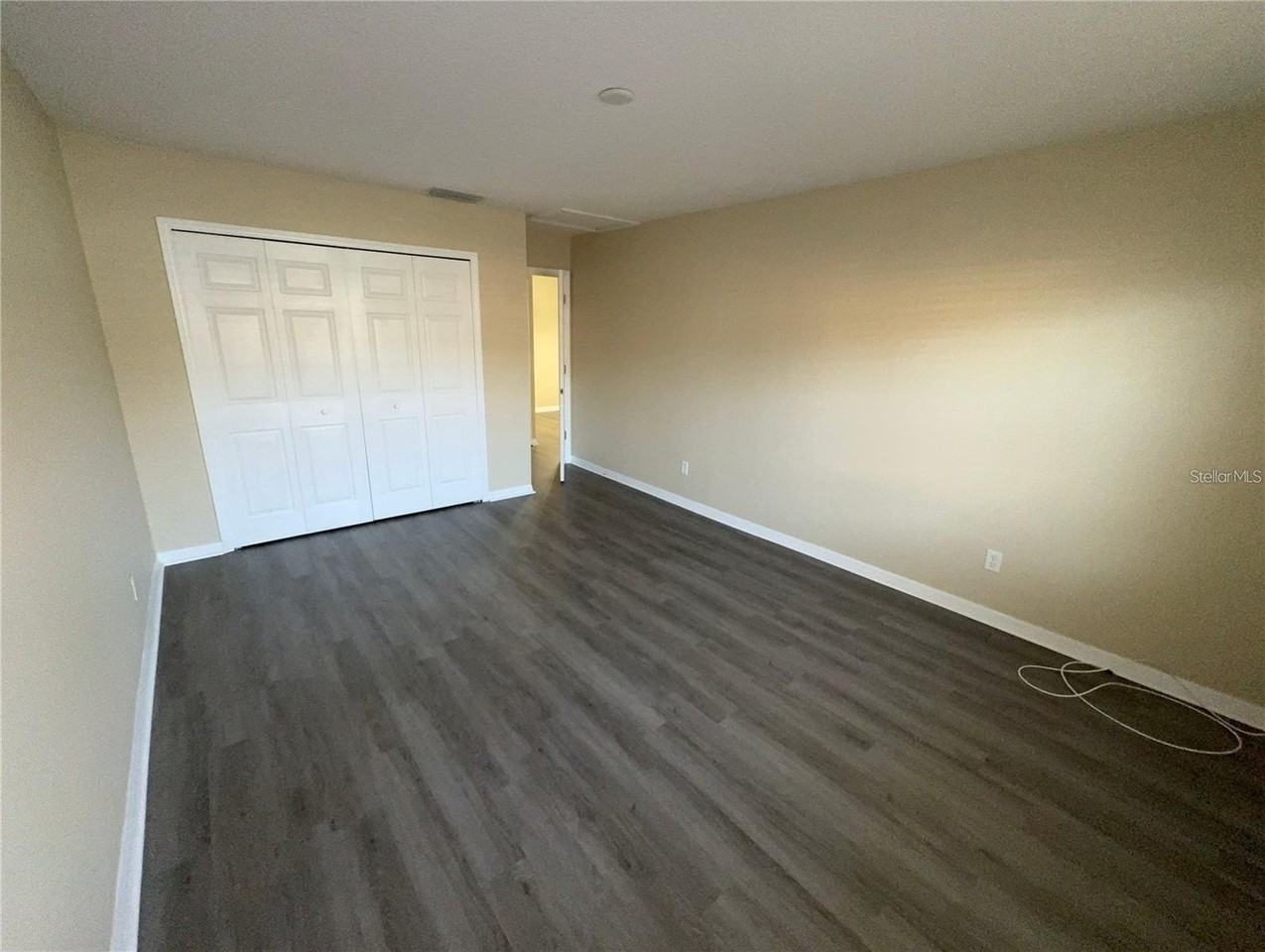 4818 Tangerine Ave #4818 - Photo 6 of 17