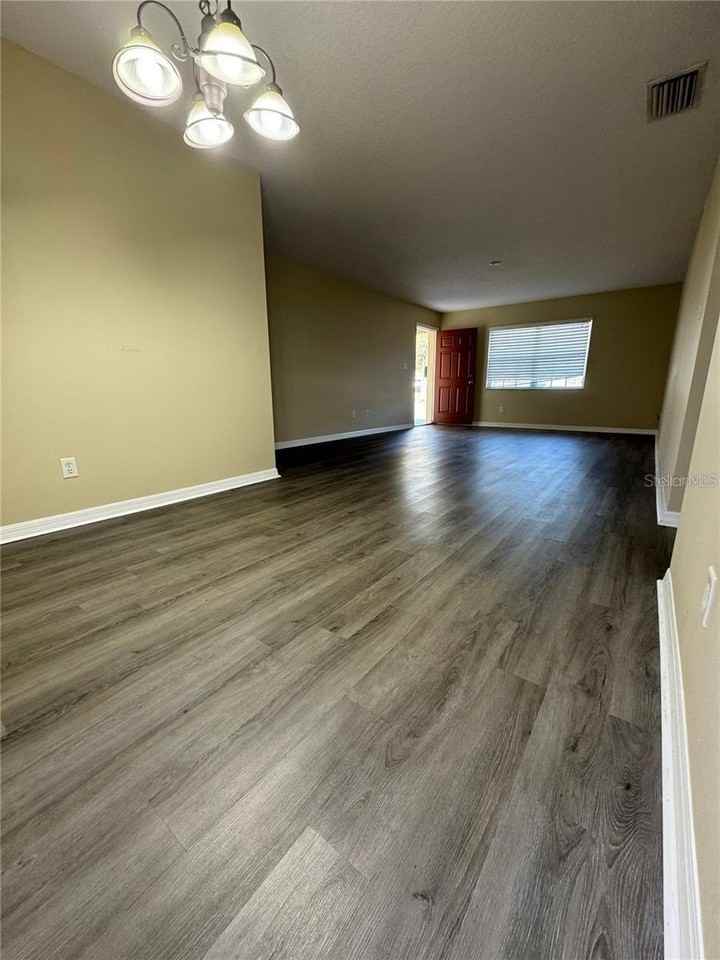 4818 Tangerine Ave #4818 - Photo 7 of 17