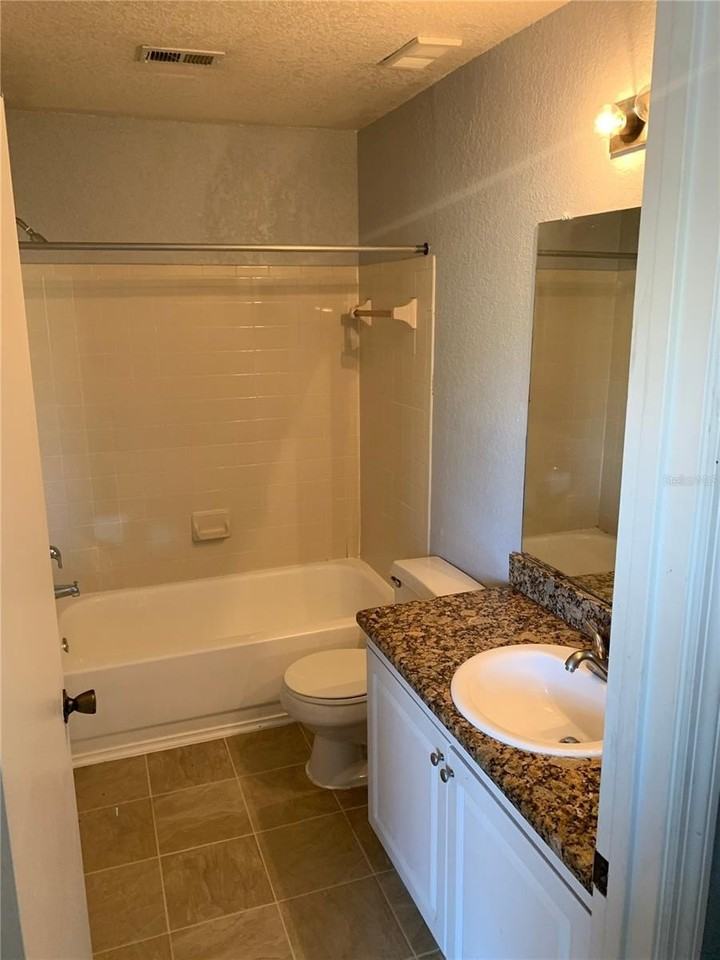 2550 N Alafaya Trl #8204 - Photo 7 of 11