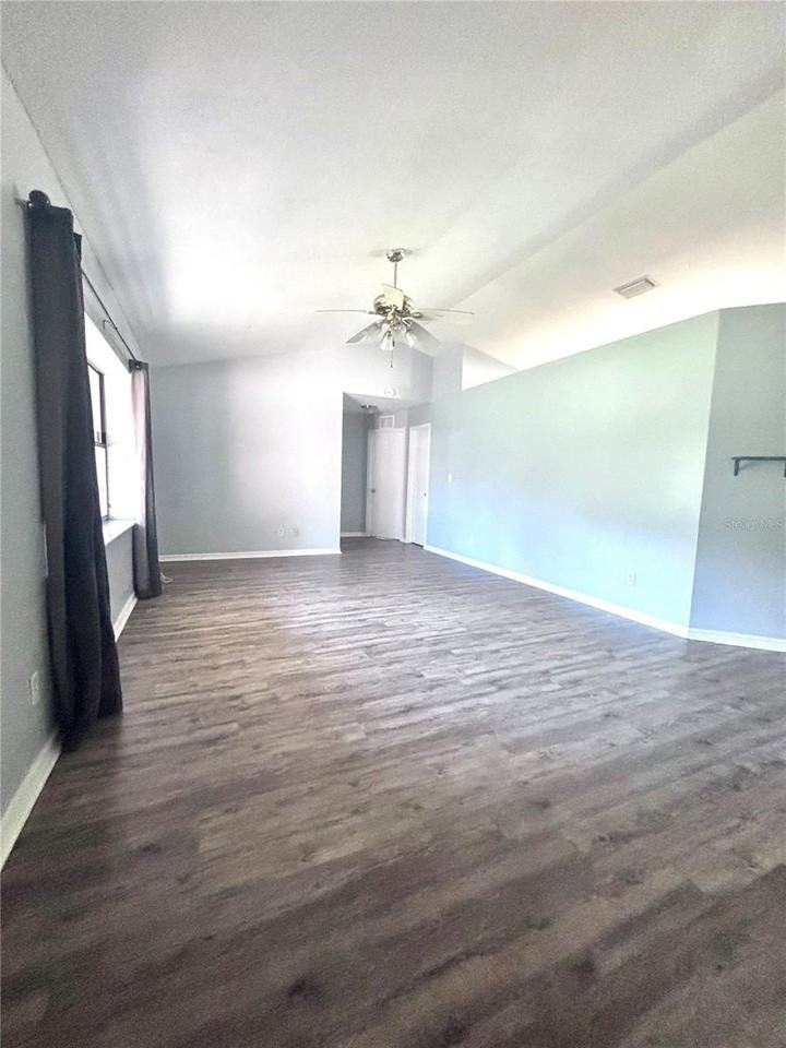 420 Ne 52nd Ct - Photo 2 of 21