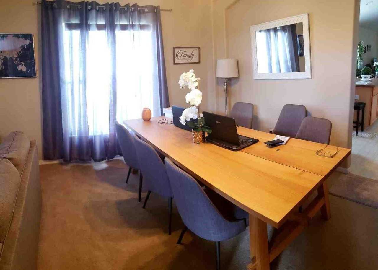 712 Brayton Ln - Photo 3 of 10