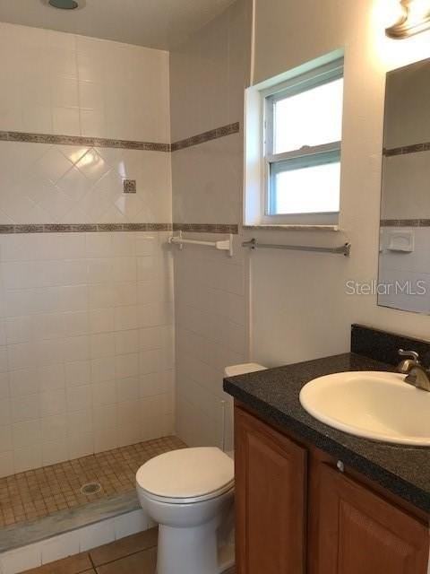 2318 Santa Ana St - Photo 7 of 12