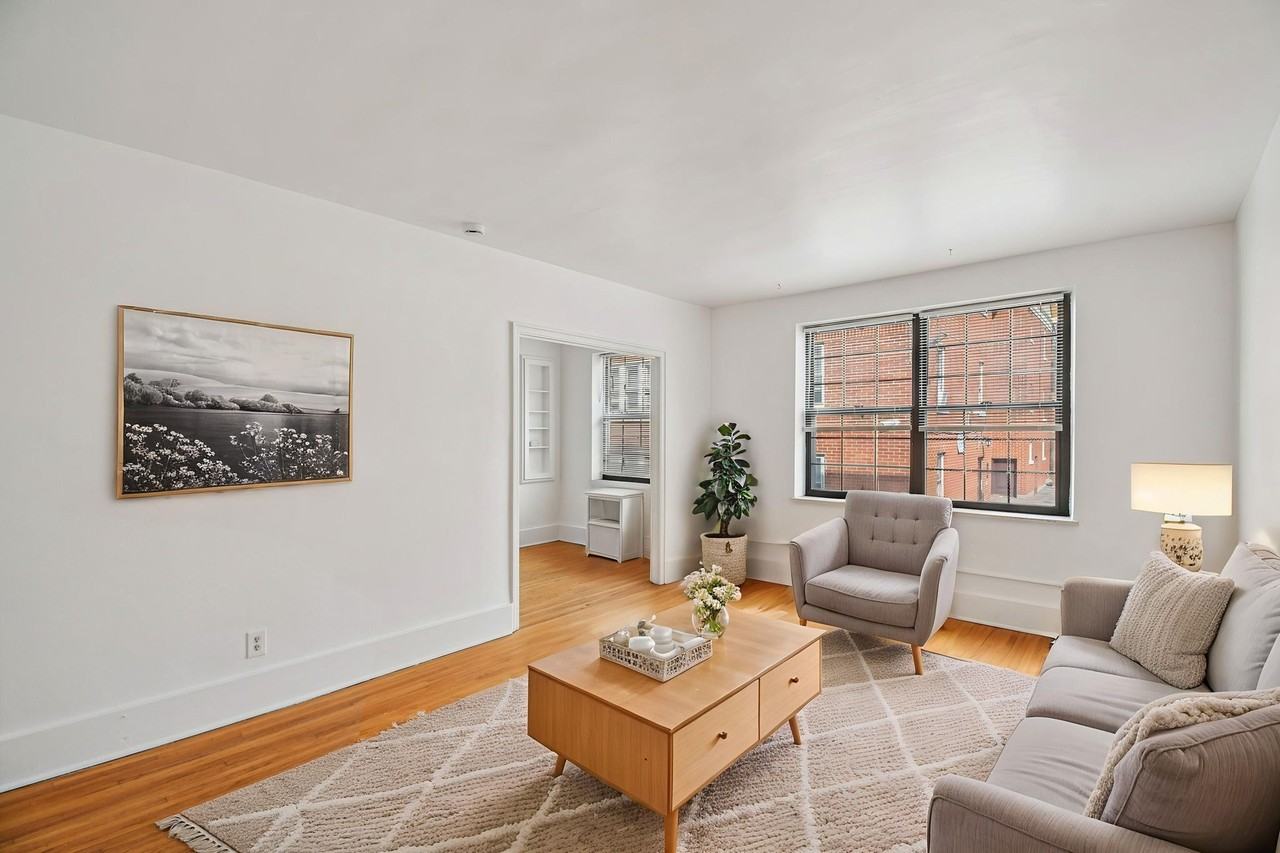 Rochester City Apartments - Photo 2 of 38