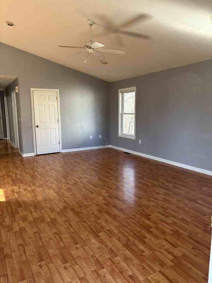 691 Lee St #1 - Photo 4 of 43