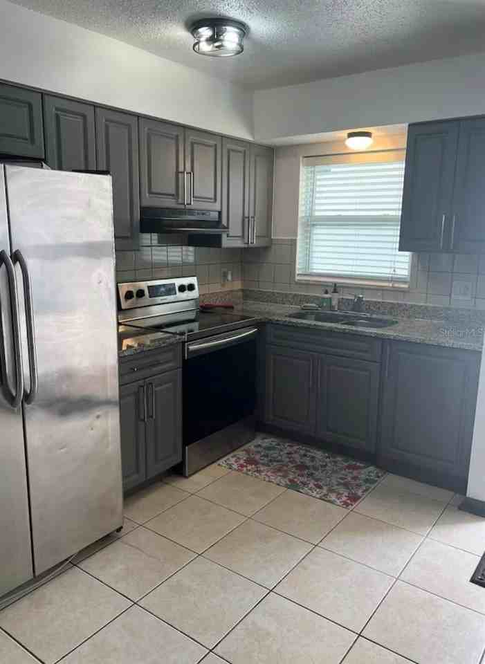 619 90th Ave N #0 - Photo 2 of 13