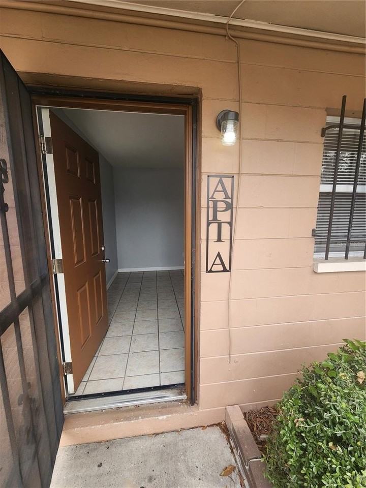 906 E 108th Ave - Photo 2 of 12