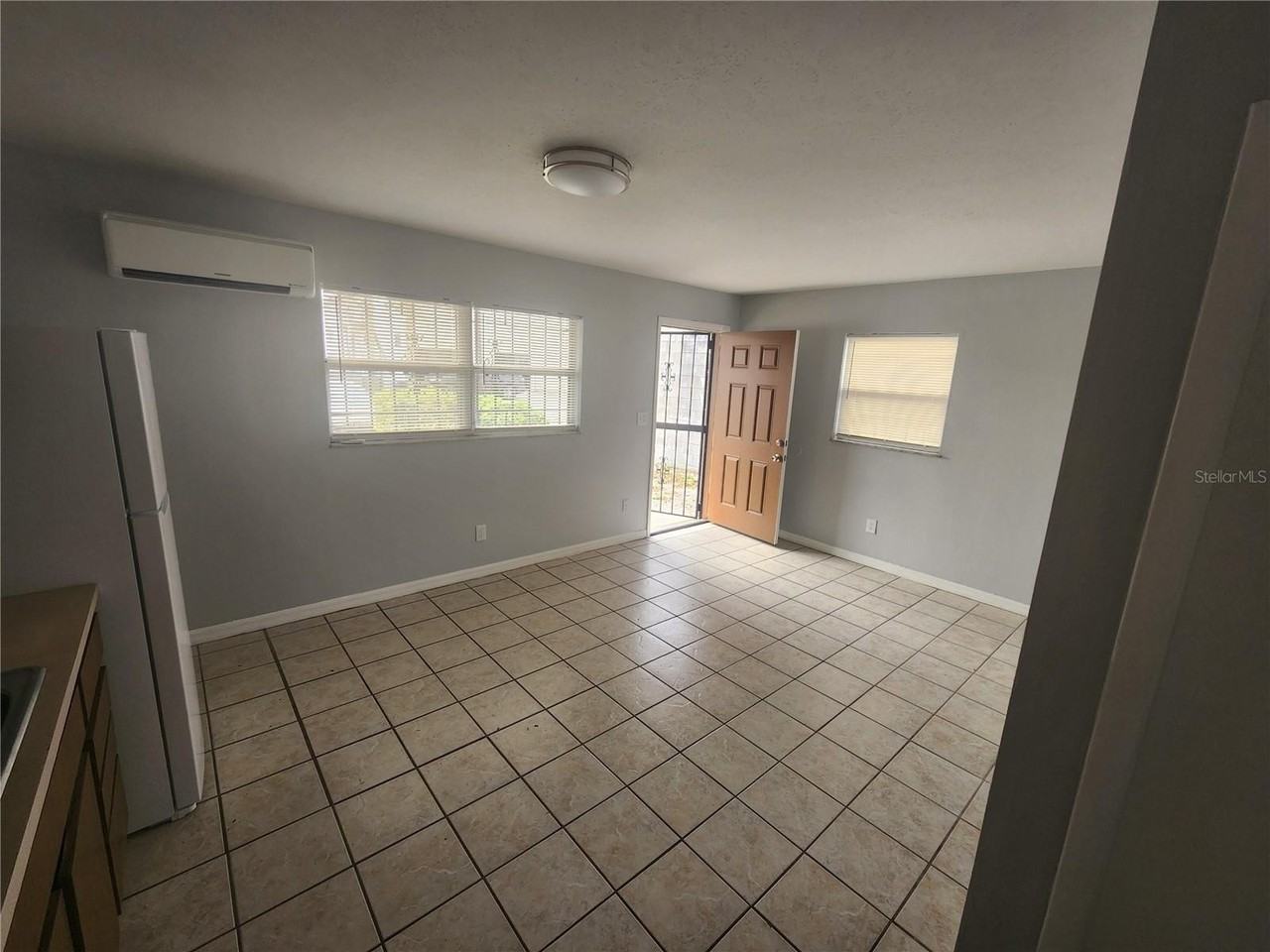 906 E 108th Ave - Photo 5 of 12