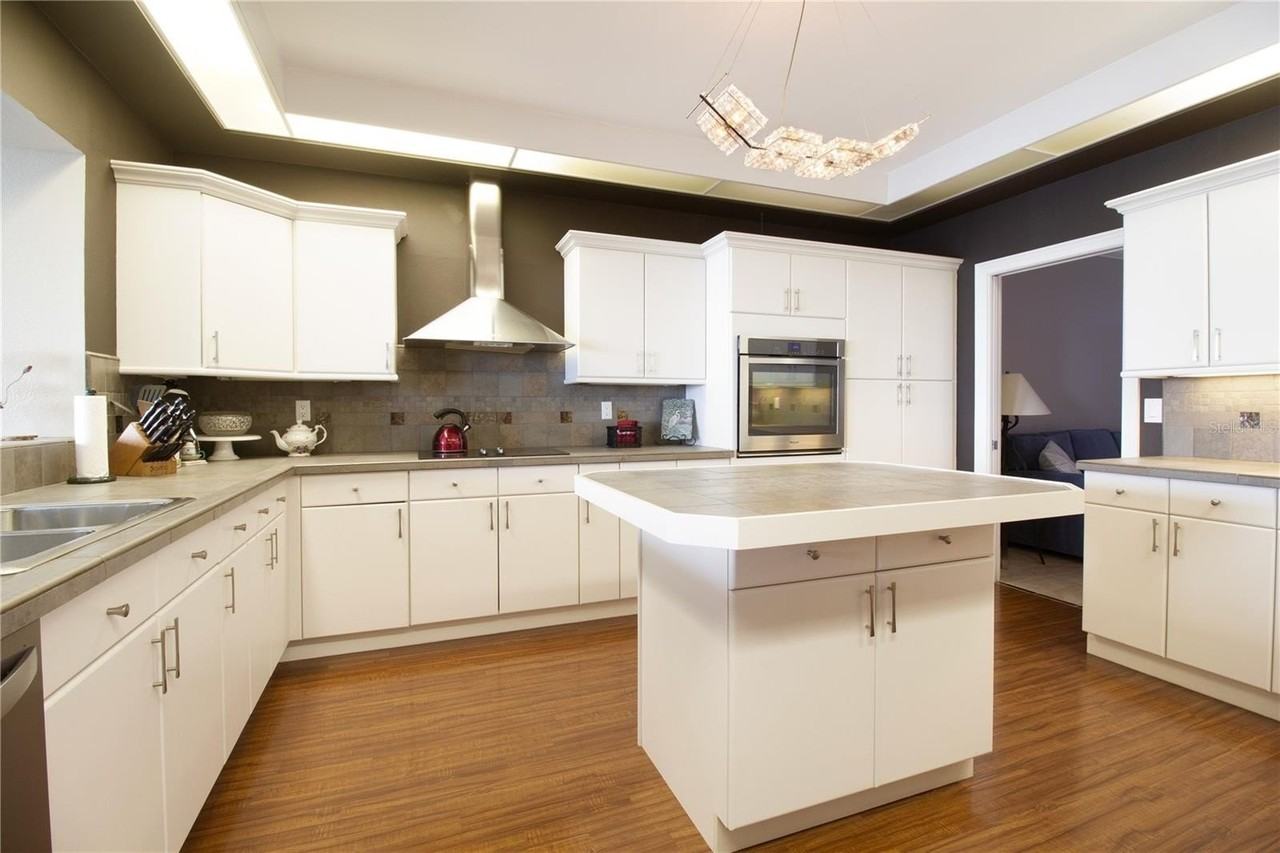 8041 Sailboat Key Blvd S #402 - Photo 5 of 50