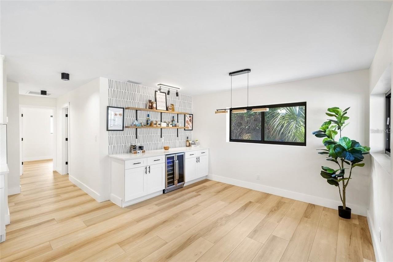 4412 W Trilby Ave - Photo 6 of 50