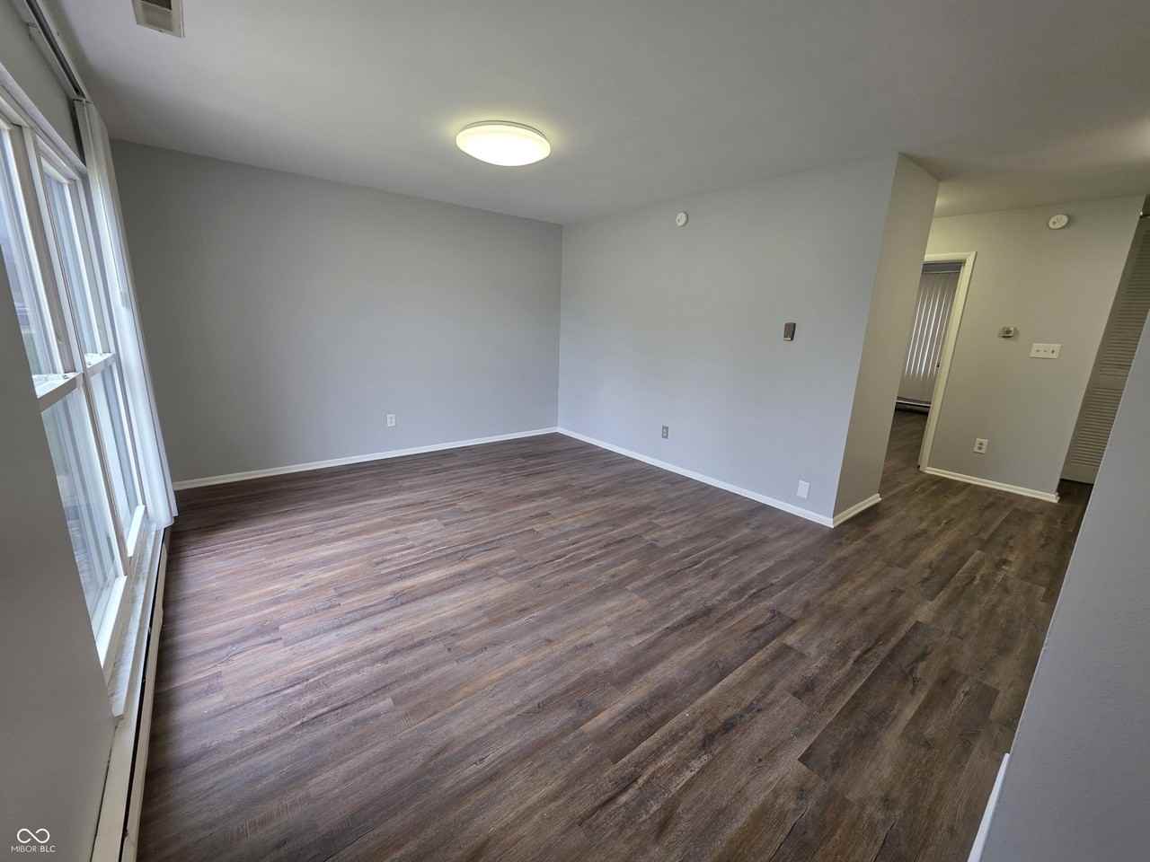 3805 Biscayne Rd - Photo 3 of 11