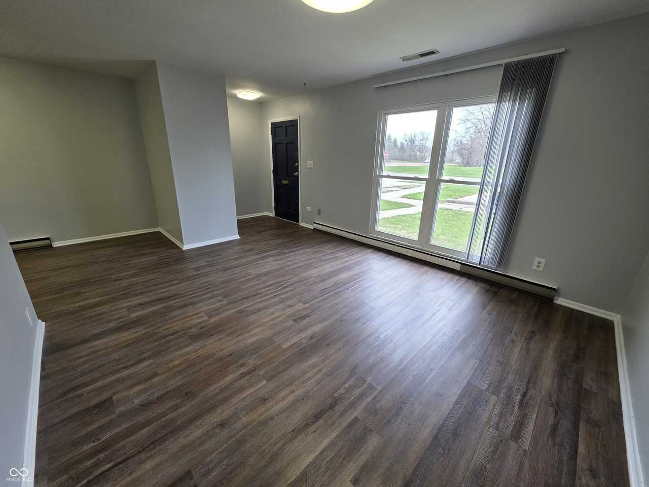 3805 Biscayne Rd - Photo 4 of 11