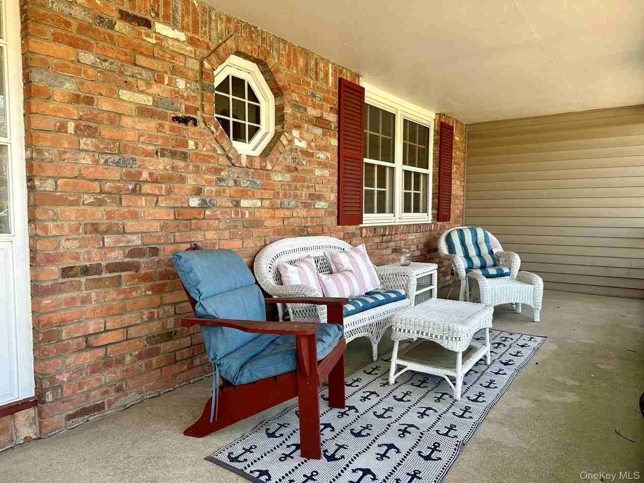 5 Bronze Ct - Photo 4 of 39