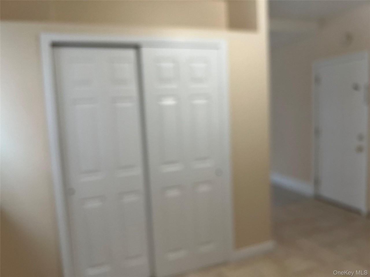 11913 18th Ave Apt 1r - Photo 4 of 6