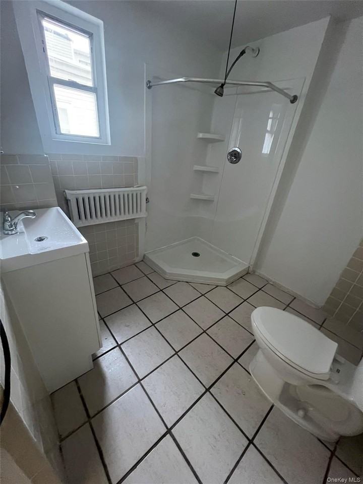 11913 18th Ave Apt 1r - Photo 6 of 6