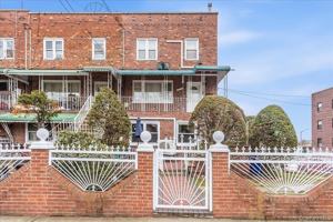 featured image of 8904 Avenue J unit: Lower