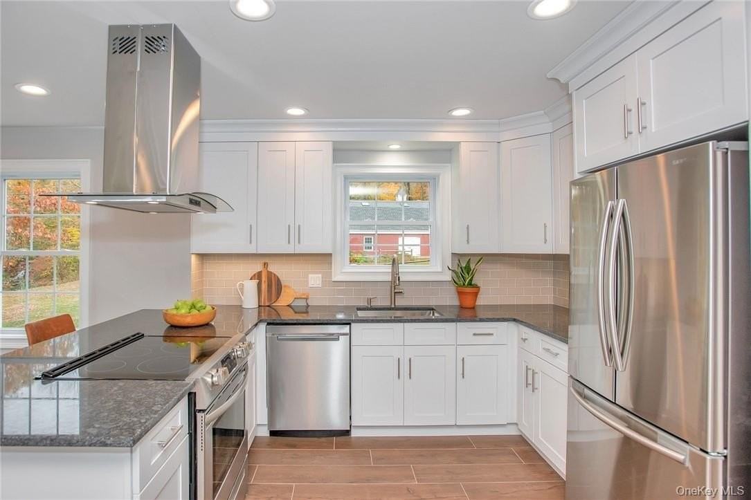 237 Tomahawk St Apt 3 - Photo 6 of 22