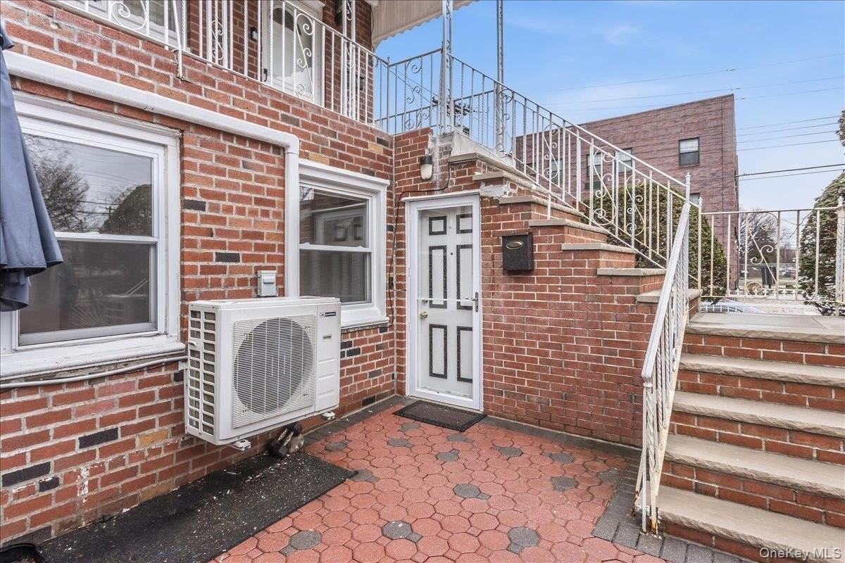 8904 Avenue J unit: 1St Floor - Photo 3 of 18