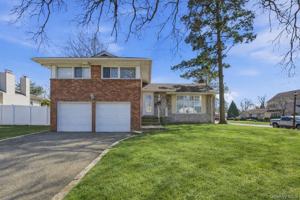 featured image of 1374 Prospect Ave