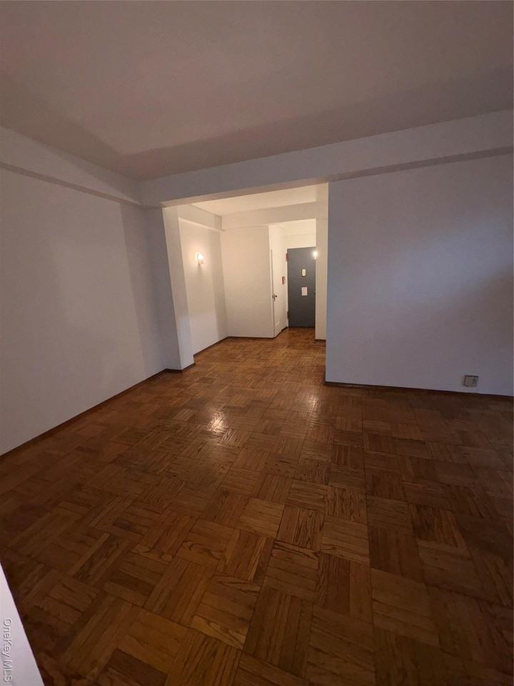 24 Metropolitan Oval Apt Me - Photo 6 of 10