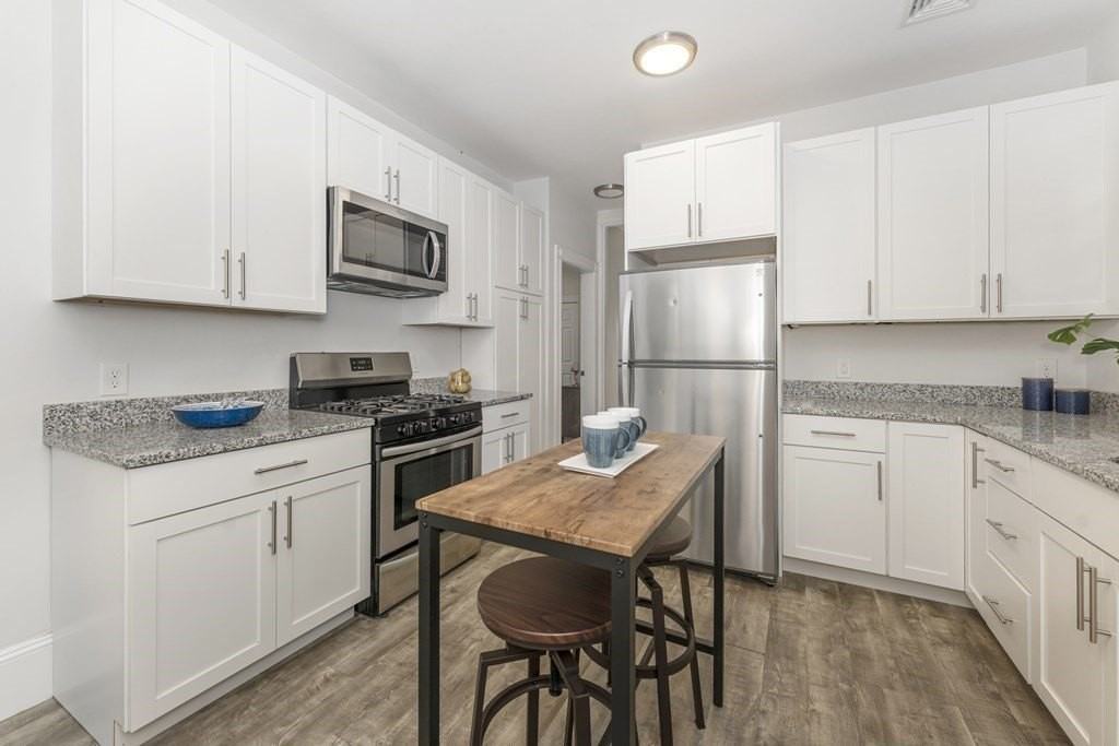 172 Boylston St Apt 2 - Photo 2 of 14