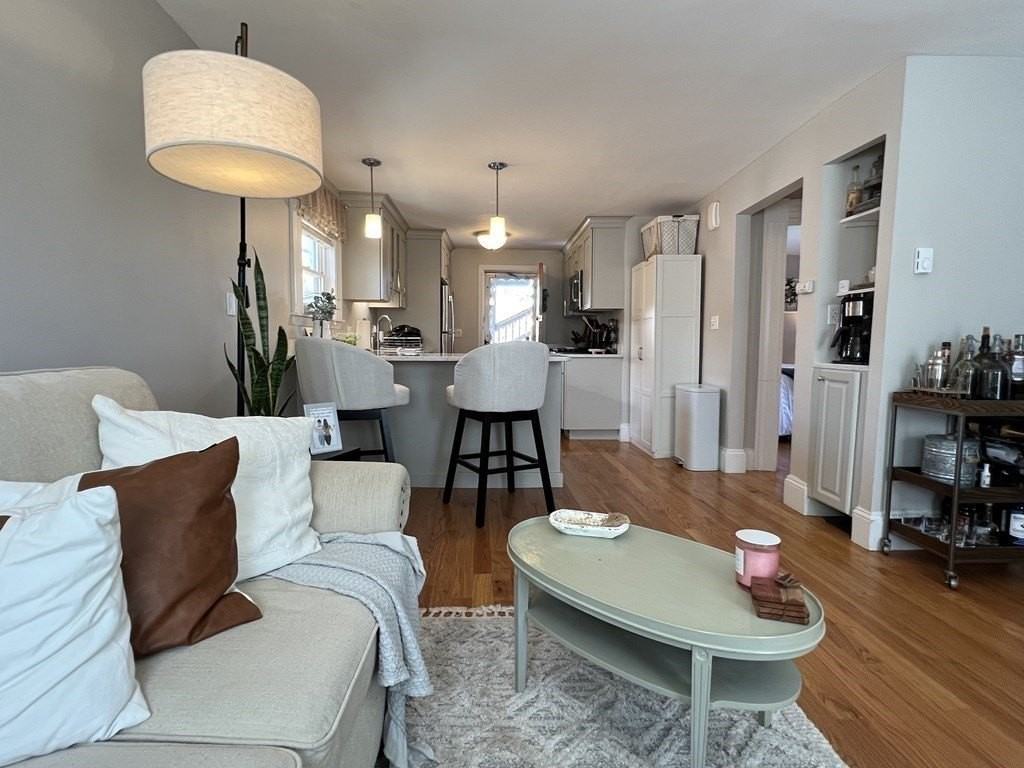 12 Alpine St Apt 2 - Photo 3 of 14