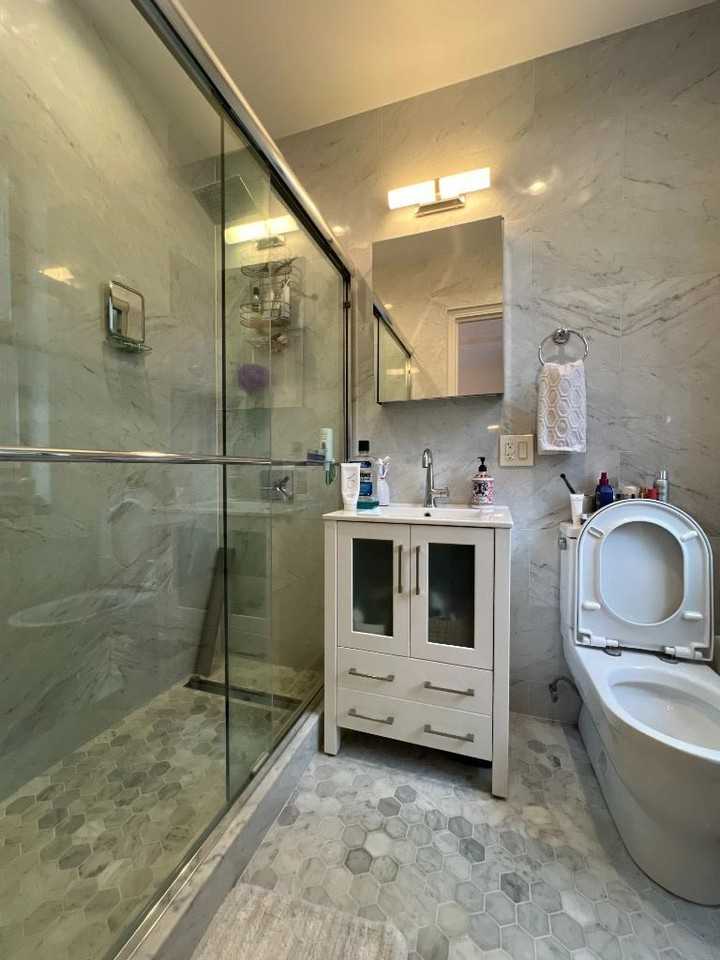 200 W 90th St - Photo 7 of 10