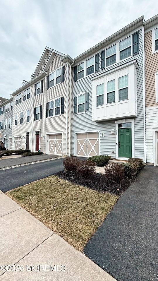 110 Halliard Dr - Photo 2 of 40